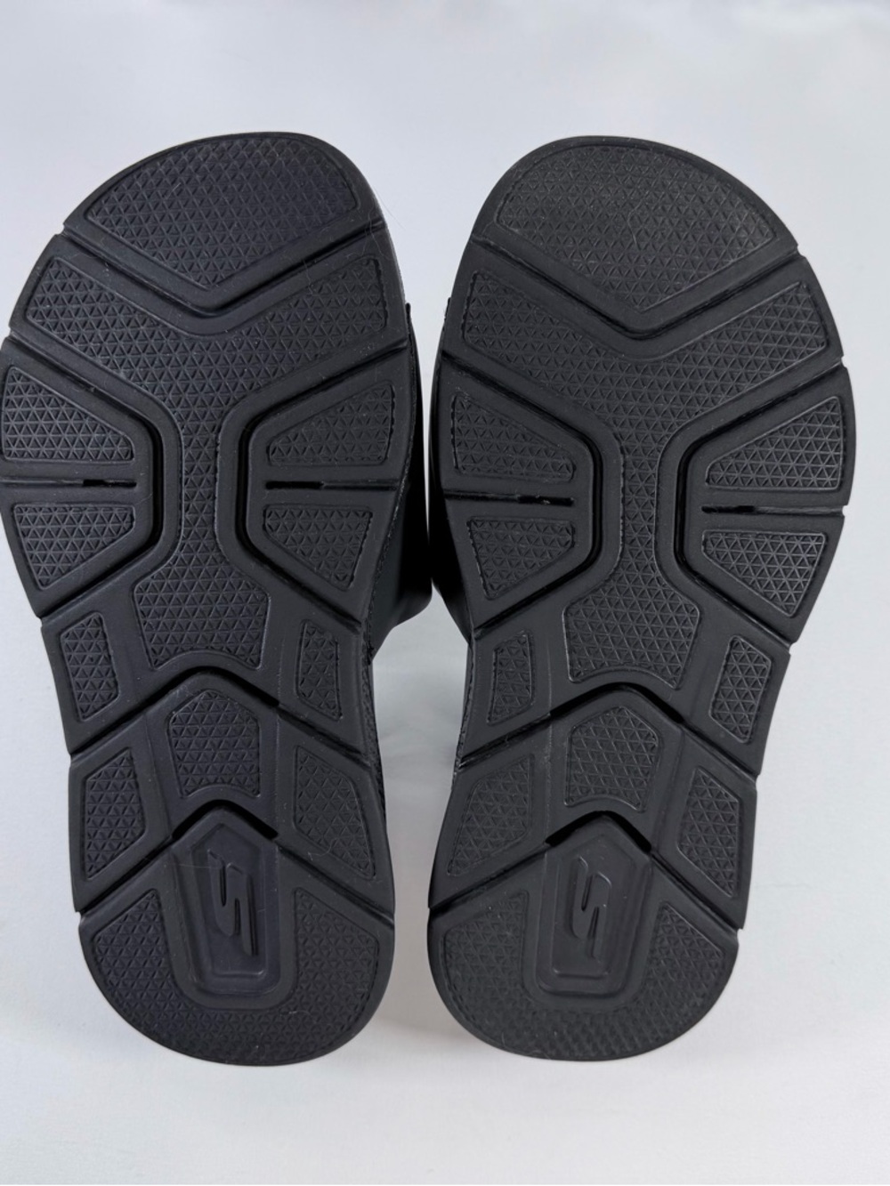 Skechers Goga Mat Sliders Sandals Size 10 Men's - Picture 12 of 13